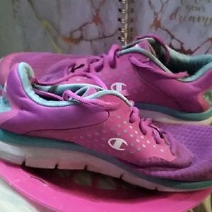 Champion: Women's running shoes